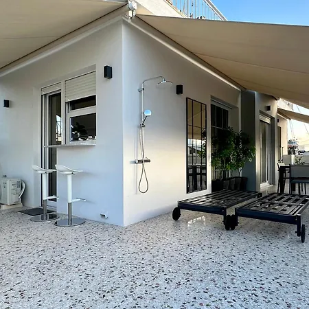 R1 Blue Paradise Private Terrace Jacuzzi Athens